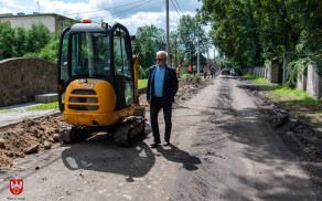 Trwa przebudowa drogi w Jeziorkach Kosztowskich