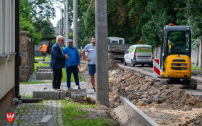 Trwa przebudowa drogi w Jeziorkach Kosztowskich