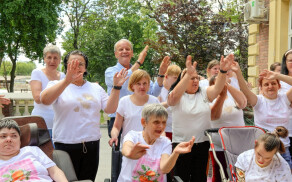 "Dom na krajeńską nutę” – wyjątkowa piosenka mieszkanek DPS w Falmierowie