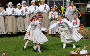 Uroczyste Dożynki w Łobżenicy - gminne, powiatowe i diecezjalne