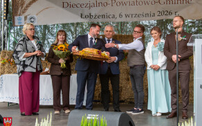 Uroczyste Dożynki w Łobżenicy - gminne, powiatowe i diecezjalne