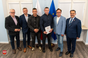 Wsparcie dla Polonii Piła oraz gali sportów walki