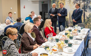 Śniadnie wielkanocne z seniorami w Szydłowie