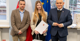 wręczenie nagród laureatom