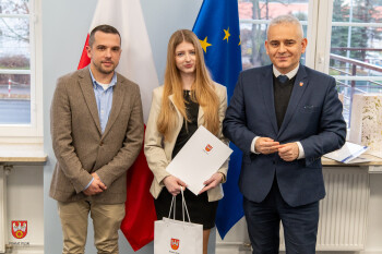 wręczenie nagród laureatom