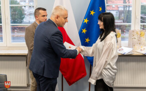 wręczenie nagród laureatom