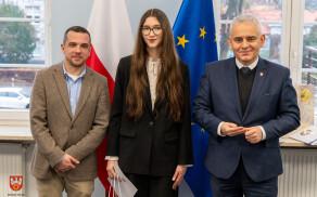 wręczenie nagród laureatom