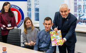 wręczenie nagród laureatom