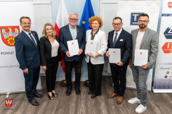 Współpraca szkoły przy Teatralnej z nowymi partnerami