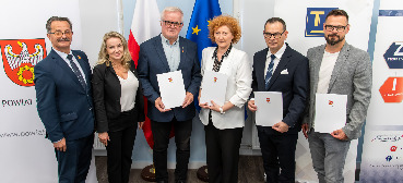 Współpraca szkoły przy Teatralnej z n...