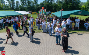 Ogólnofajny Piknik Rodzinny Beezone na stadionie