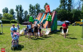 Ogólnofajny Piknik Rodzinny Beezone na stadionie