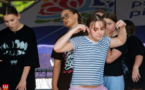 Ogólnofajny Piknik Rodzinny Beezone na stadionie