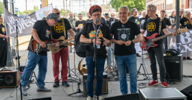 Blues Express ponownie zatrzymał się...