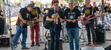 Blues Express ponownie zatrzymał się...