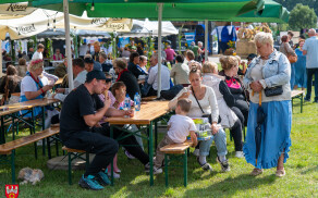 Dożynki gminne w Brzostowie- święto plonów i wspólnoty