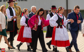 Dożynki gminne w Brzostowie- święto plonów i wspólnoty