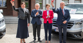 Nowe busy dla DPS w Rzadkowie i Falmi...