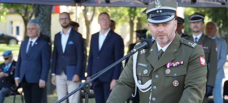 Obchody Święta Wojska Polskiego w jed...