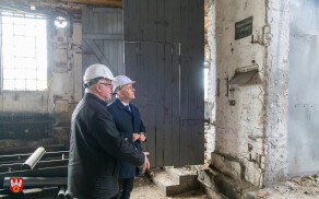 Intensywne prace budowlane na terenie Kolejki za 2,4 mln zł