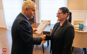 gratulacje dla nowej dyrektor tor