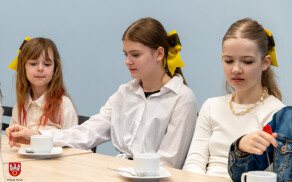 Cheerleaderki ze Szkoły Podstawowej nr 11  w Starostwie