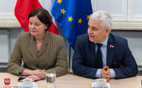 Cheerleaderki ze Szkoły Podstawowej nr 11  w Starostwie