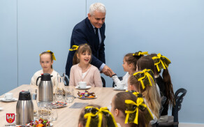 Cheerleaderki ze Szkoły Podstawowej nr 11  w Starostwie