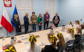 Cheerleaderki ze Szkoły Podstawowej nr 11  w Starostwie