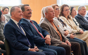 Nagrody dla młodych pasjonatów biologii i chemii