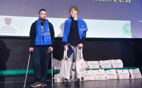 Nowi czeladnicy odebrali świadectwa