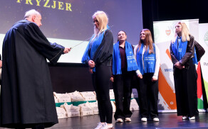 Nowi czeladnicy odebrali świadectwa
