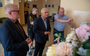 Z wizytą w Domu Pomocy Społecznej w Dębnie