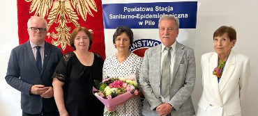 Gratulacje dla Danuty Kmieciak szefow...