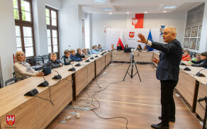 Uczniowie ze Szkoły Podstawowej STO gościli w Starostwie