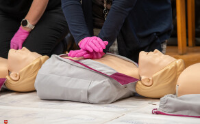 szkolenia z użyciem defibrylatorów AED