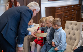 wizyta dzieci w Starostwie