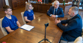 Przygotowania uczniów do jubileuszu "Ekonomika"