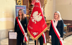 Poświęcenie sztandaru Zespołu Szkół Ekonomicznych