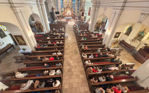 Poświęcenie sztandaru Zespołu Szkół Ekonomicznych