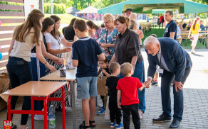 Rodziny zastępcze świętowały na stadionie przy Okrzei