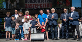 Rodziny zastępcze świętowały na stadi...