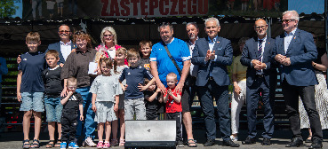 Rodziny zastępcze świętowały na stadi...