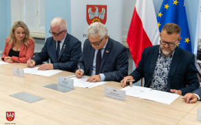 Współpraca Hjort Knudsen ze szkołą przy Teatralnej