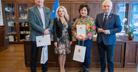 Gratulacje z okazji jubileuszu pracy zawodowej