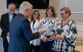 Gratulacje dla pracowników z okazji jubileuszu pracy