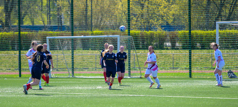 Kobiecy Klub Piłkarski Piła pokonał r...