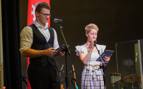 Koncert uczniów i pracowników oświaty