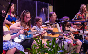 Koncert uczniów i pracowników oświaty