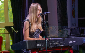 Koncert uczniów i pracowników oświaty